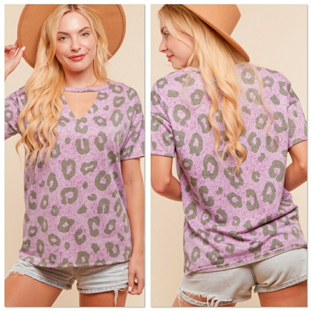 🌠 Purple animal print tee 💜